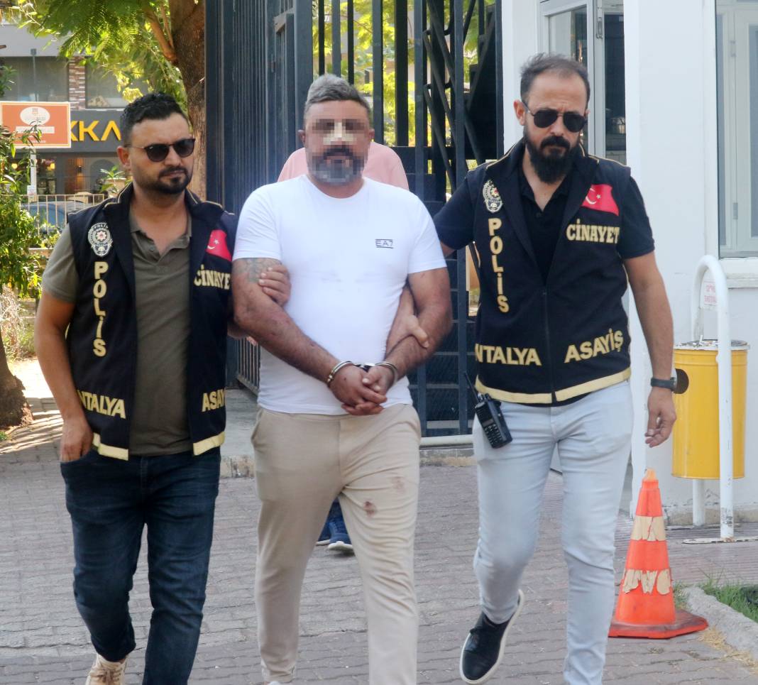 Trabzonsporlu eski futbolcunun oğlu cinayete kurban gitti 7